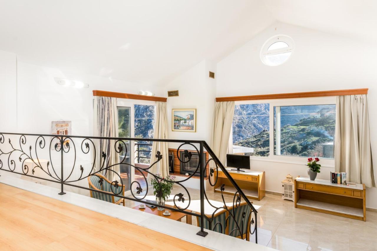 Villa Frati Gorge Екстериор снимка