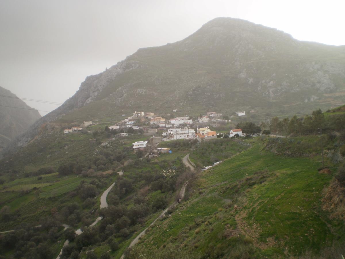 Villa Frati Gorge Екстериор снимка
